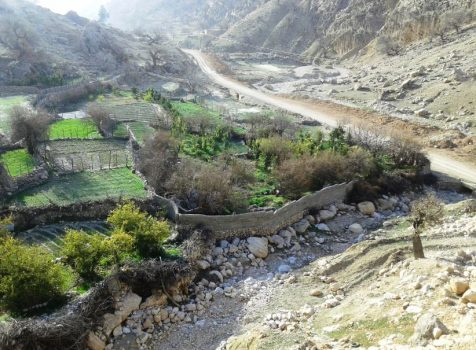 گلایه مردم روستایی مونه از نبود اینترنت تا راه ارتباطی مناسب/فیلم+عکس