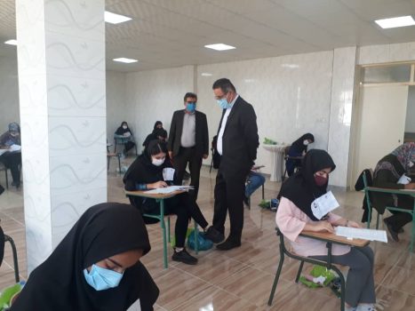 بازدید فرماندار لنده از حوزه های امتحانی آزمون کنکور سراسری تا گفتگو با ریاست آموزش و پرورش / تصاویر