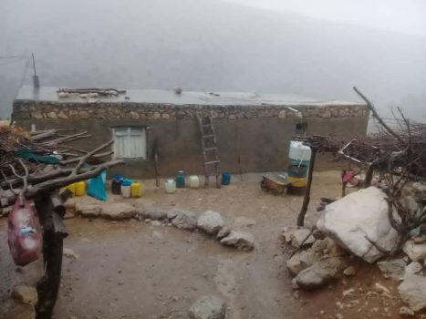 محرومیت در لنده موج می زند/مردم روستای 《گرده کلات》از نبود آب رنج می بزند