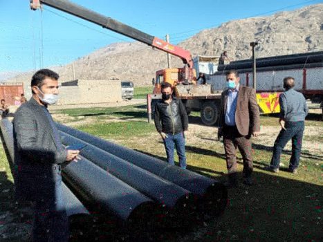 بارگیری وتخلیه لوله پلی اتیلن پروژه آبیاری اراضی کشاورزی دشت بن  دوشنبه ۱۳ بهمن ماه ۹۹